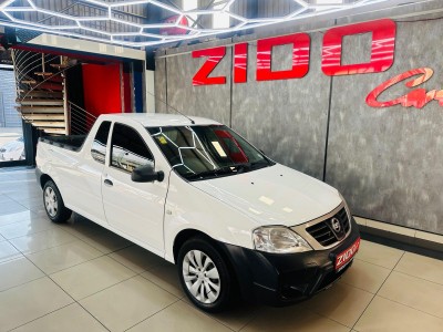 2018 Nissan Np200